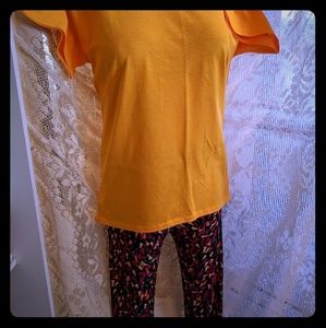 NWOT LLR TC / L Outfit Set!  Leggings + Lg Tee